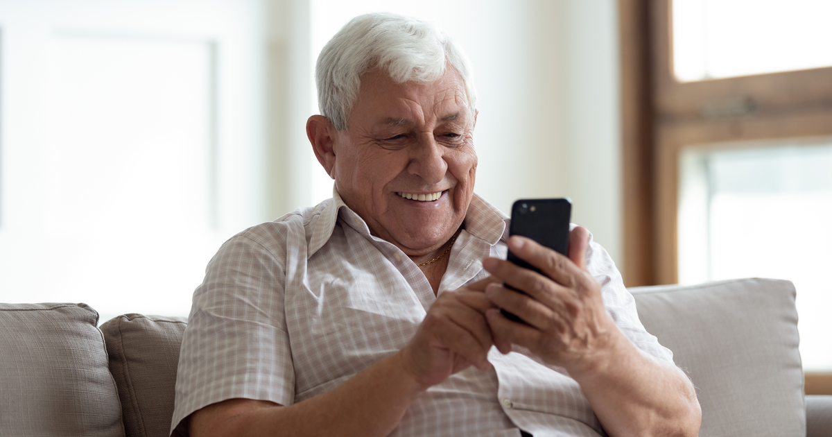 How to Help Seniors Stay Socially Engaged