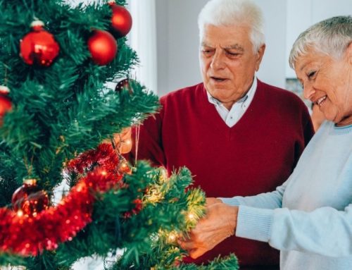 5 Activities to Get Seniors Involved in the Holiday Fun